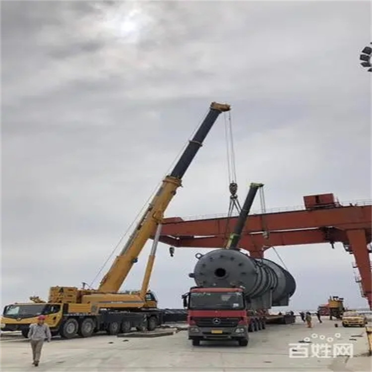 怀安如何选择好的吊车出租进行设备吊装