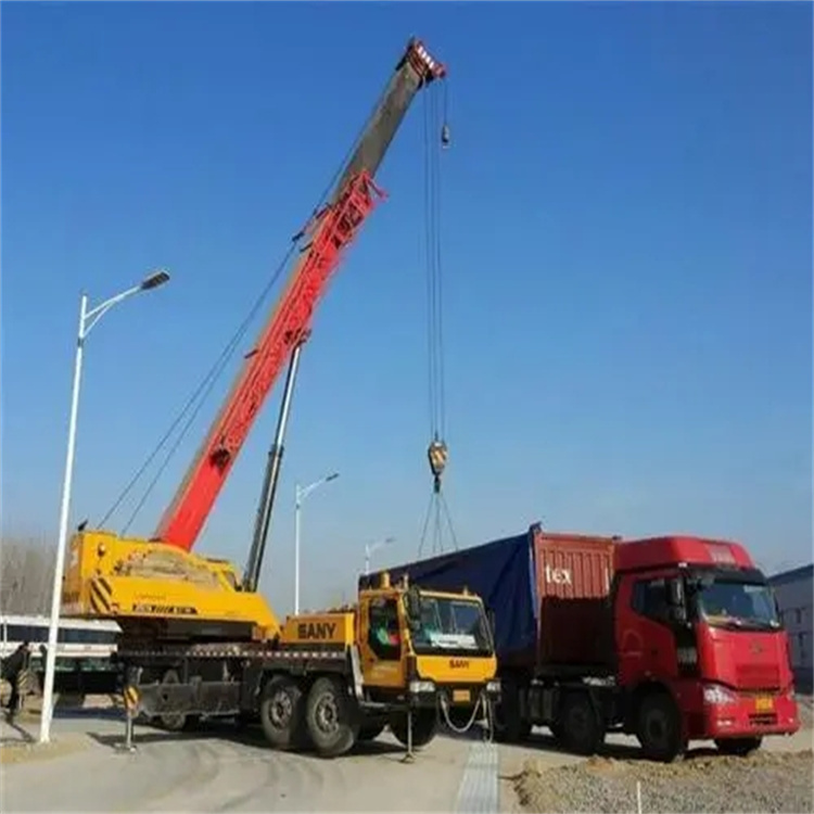 怀安吊车出租吊装大件的时候的注意事项